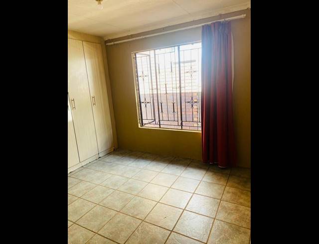 2 BEDROOM HOUSE FOR SALE IN SOSHANGUVE UU